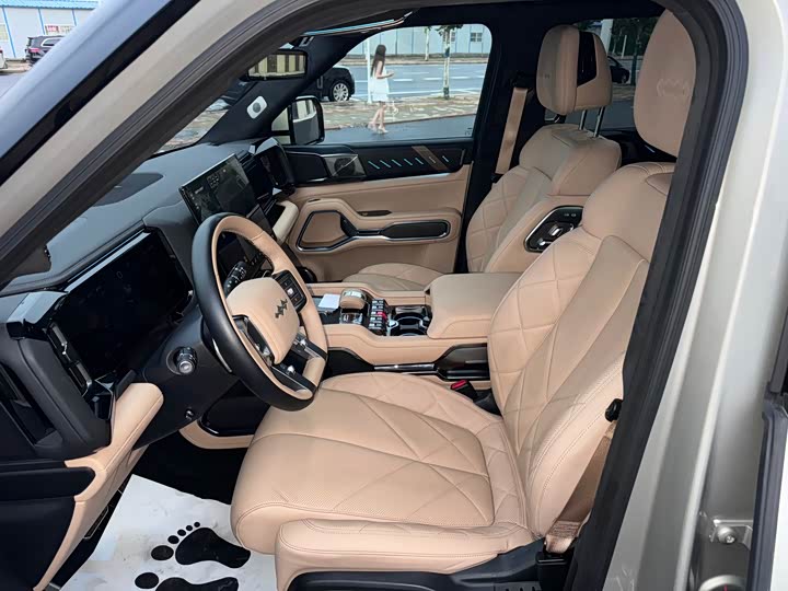 BYD FangChengBao Leopard 8, 2026 — фото 9 из 9