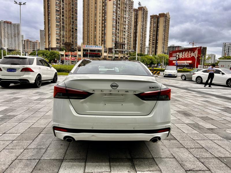 Nissan Teana, 2023 — фото 6 из 12