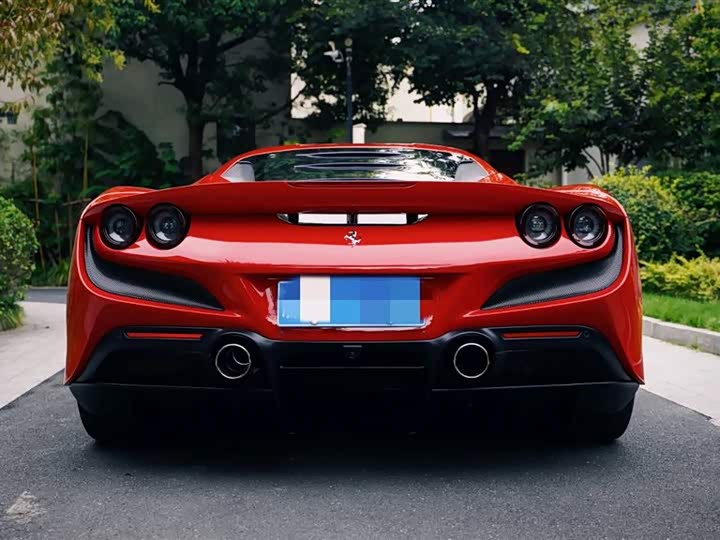 Ferrari F8, 2022 — фото 5 из 9