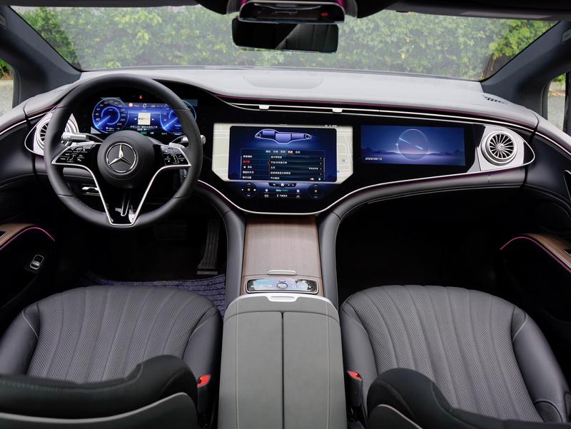 Mercedes-Benz EQS, 2023 — фото 6 из 12