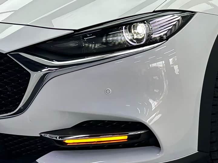 Mazda CX-4, 2023 — фото 7 из 9