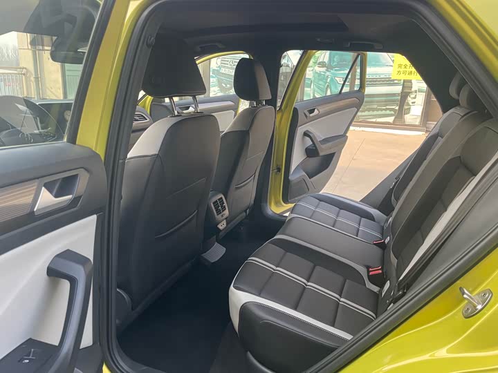 Volkswagen T-Roc, 2022 — фото 9 из 9