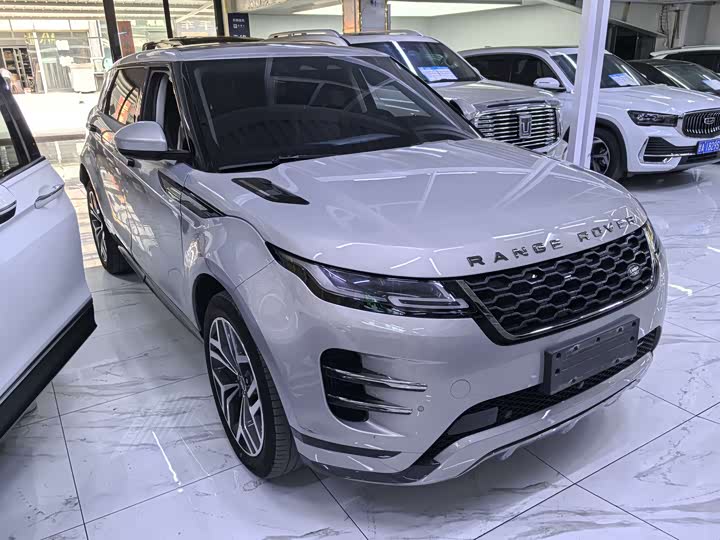 Land Rover Range Rover Evoque L, 2023 — фото 3 из 9
