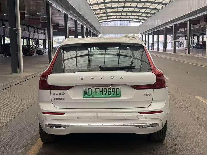 Volvo XC60 Hybrid, 2025 — фото 9 из 9