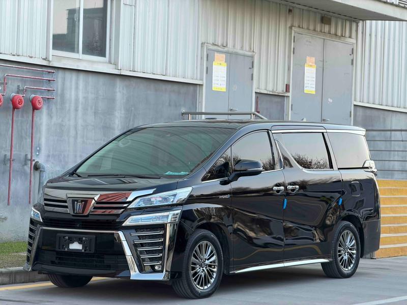 Toyota Vellfire, 2022 — купить в Смоленске под ключ