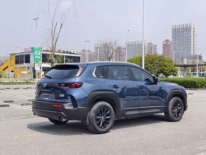 Mazda CX-50, 2023 — фото 4 из 9
