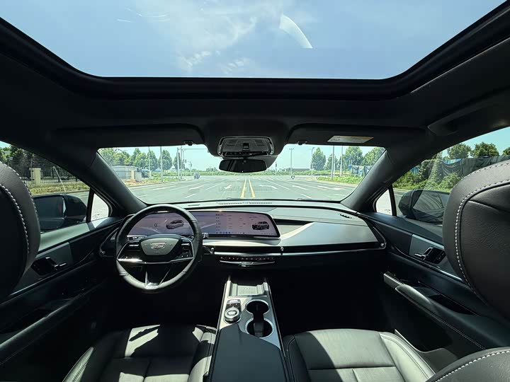Cadillac XT5, 2024 — фото 8 из 9
