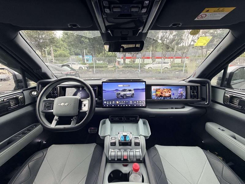 BYD FangChengBao Leopard 5, 2025 — фото 9 из 12