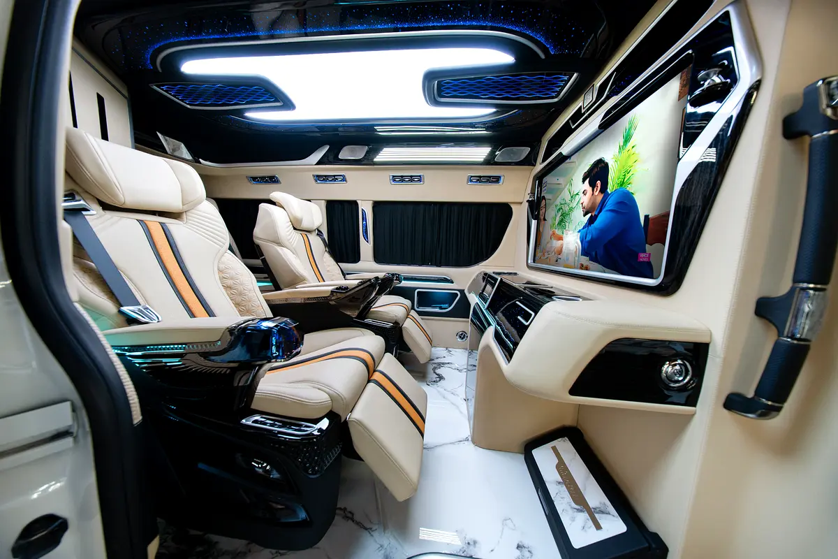 Toyota Hiace, 2025