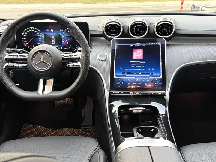Mercedes-Benz C-Class, 2023 — фото 4 из 9