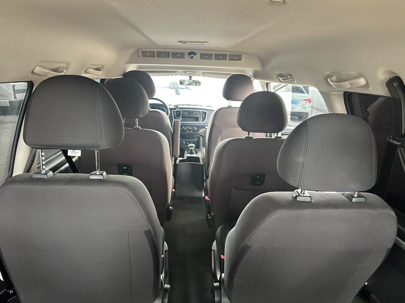 Dongfeng Forthing Lingzhi M5 EV, 2025 — фото 9 из 11