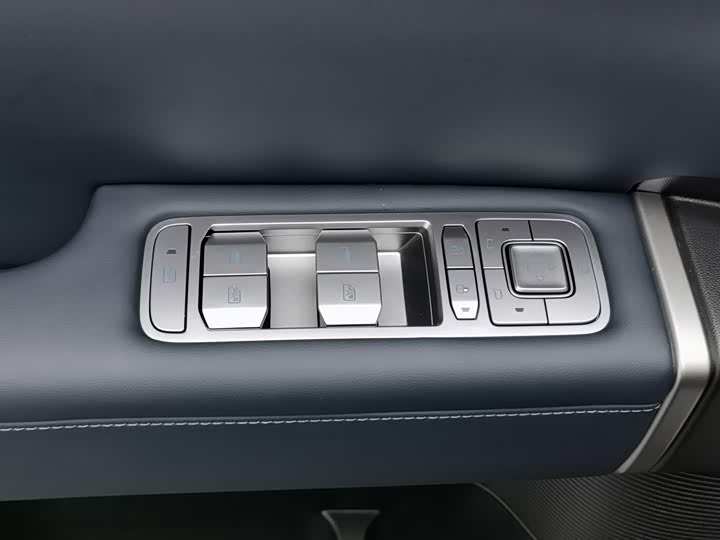 BYD FangChengBao Titanium 7 (Tai 7), 2025 — фото 9 из 9