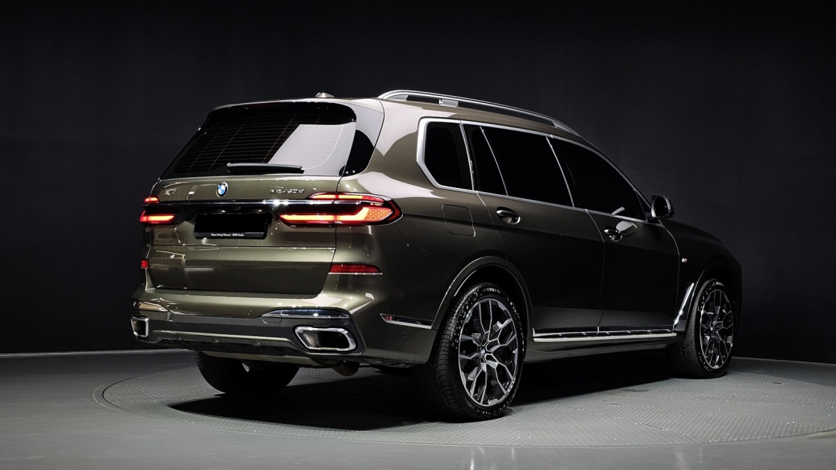 BMW X7, 2023 — фото 2 из 12