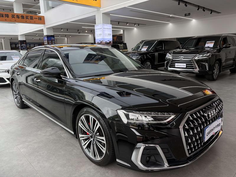 Audi A8, 2023 — фото 3 из 12