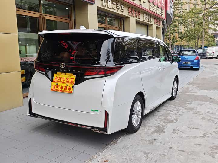 Toyota Vellfire, 2025 — фото 6 из 12
