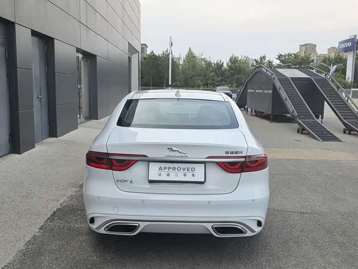 Jaguar XF L, 2025 — фото 7 из 9