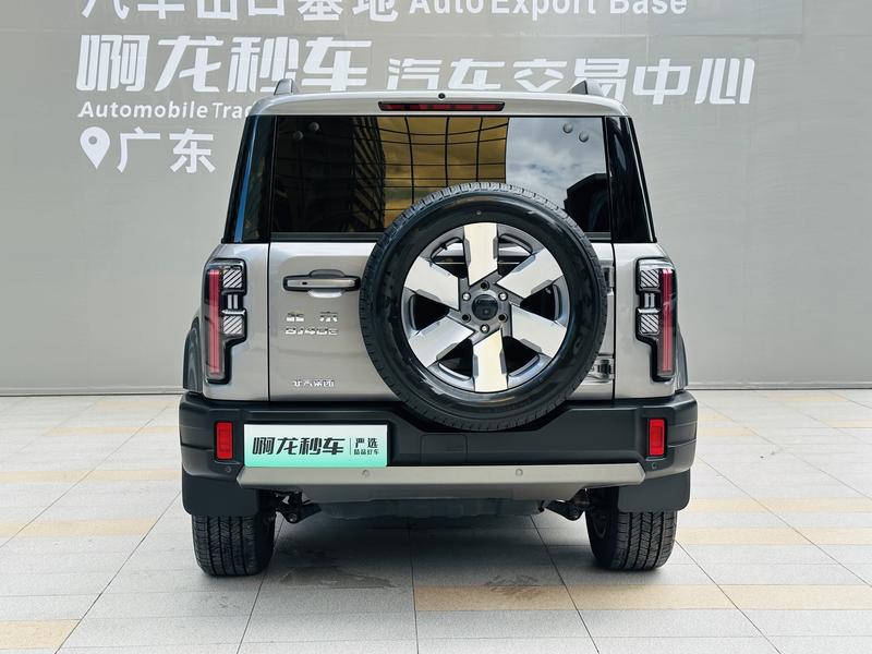 BAIC Beijing BJ40 Hybrid, 2025 — фото 6 из 12