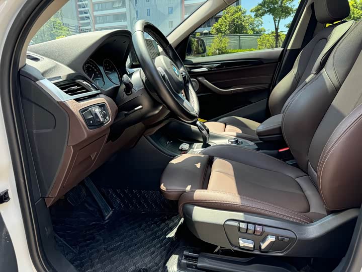 BMW X1, 2023 — фото 8 из 9