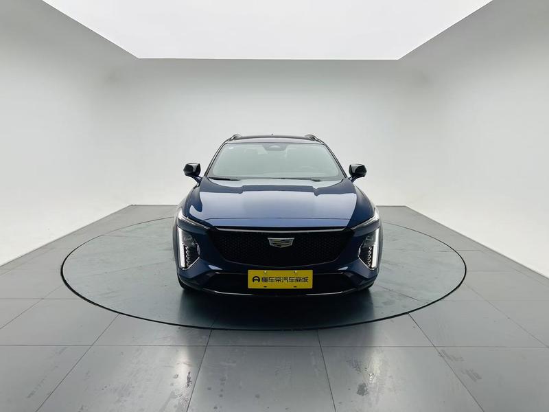 Cadillac GT4, 2026 — фото 2 из 12