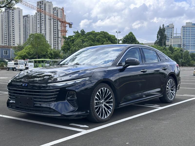 Bestune B70, 2024 — купить в Москве под ключ