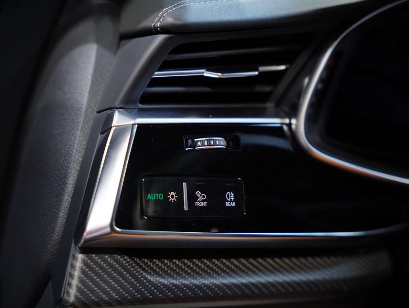 Audi RS Q8, 2023 — фото 11 из 12