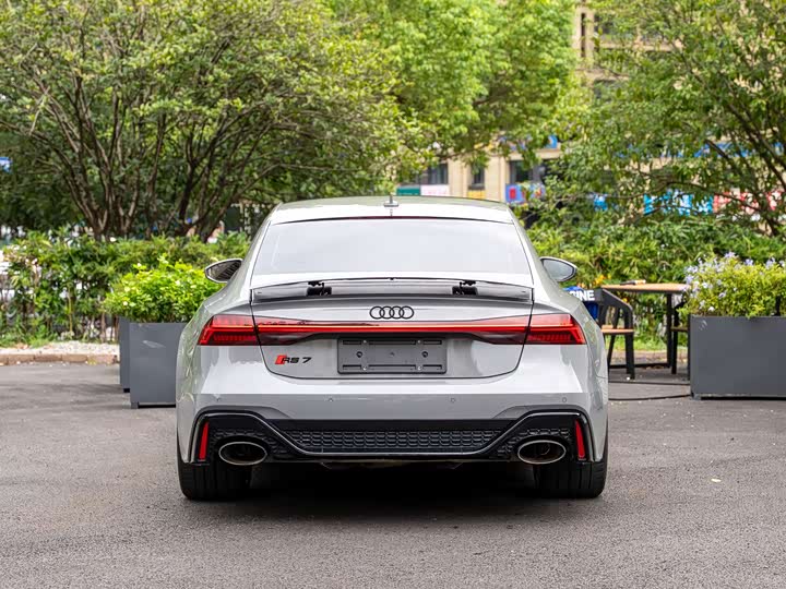 Audi RS 7, 2024 — фото 5 из 9