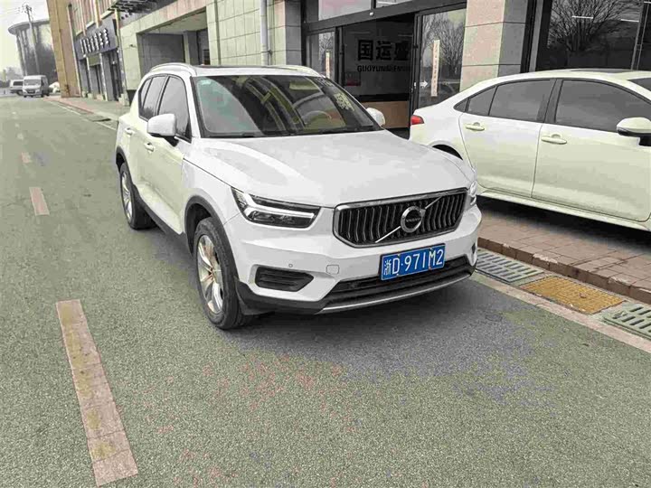 Volvo XC40, 2021 — фото 2 из 9