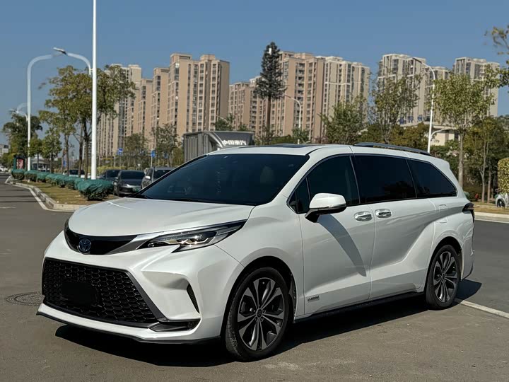 Toyota Granvia, 2023 — купить в Самаре под ключ
