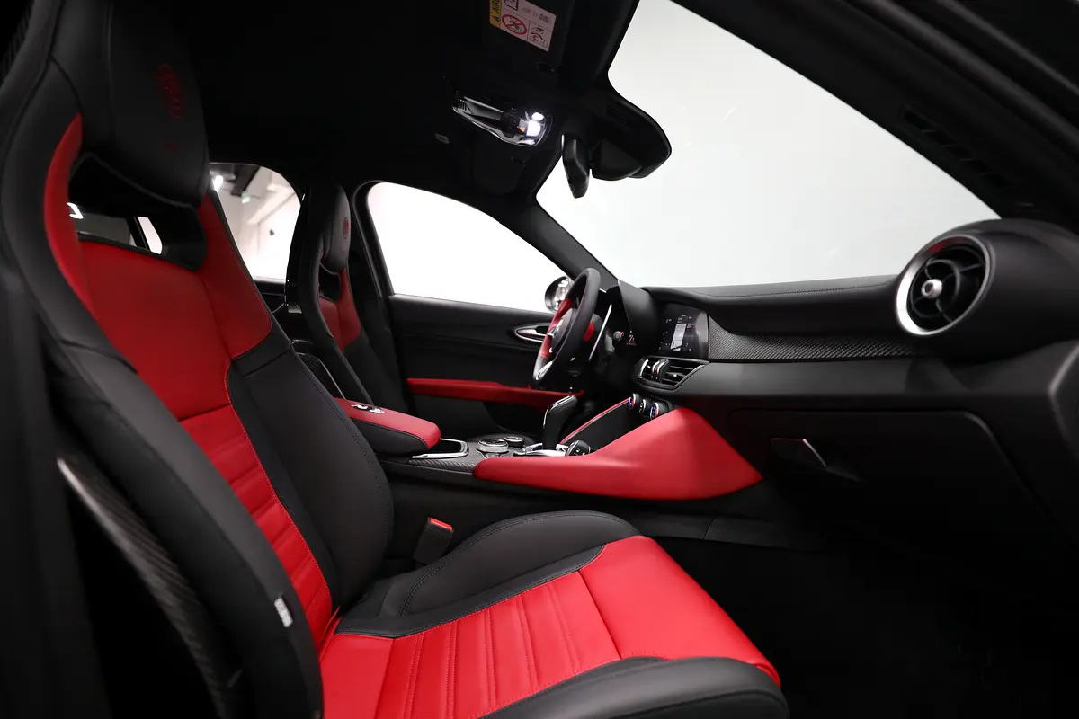 Alfa Romeo Giulia, 2025 — фото 8 из 10