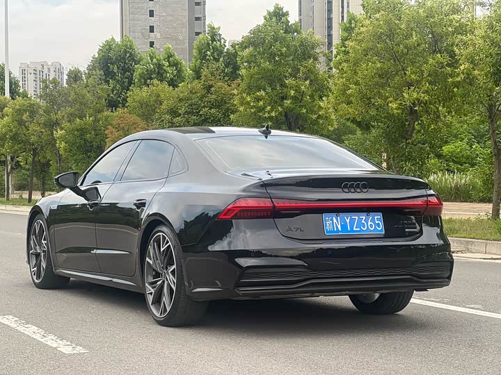 Audi A7L, 2024 — фото 2 из 9