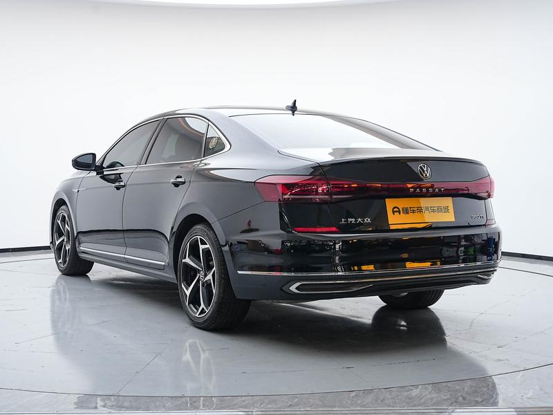 Volkswagen Passat, 2023 — фото 5 из 12