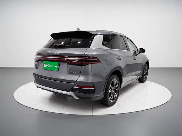 BYD Song Pro Hybrid, 2022 — фото 6 из 9