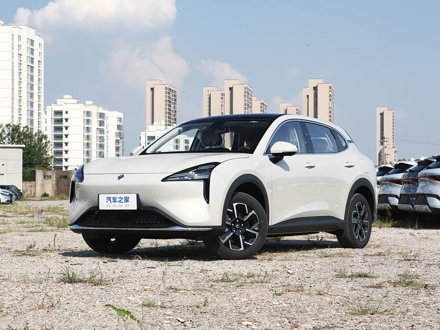 Baojun E6, 2026 — купить в Казани под ключ
