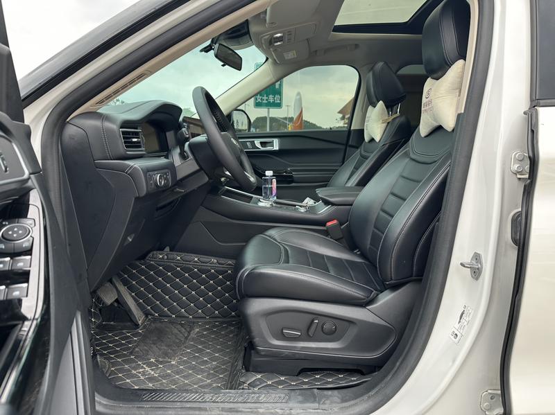 Ford Explorer, 2022 — фото 9 из 11