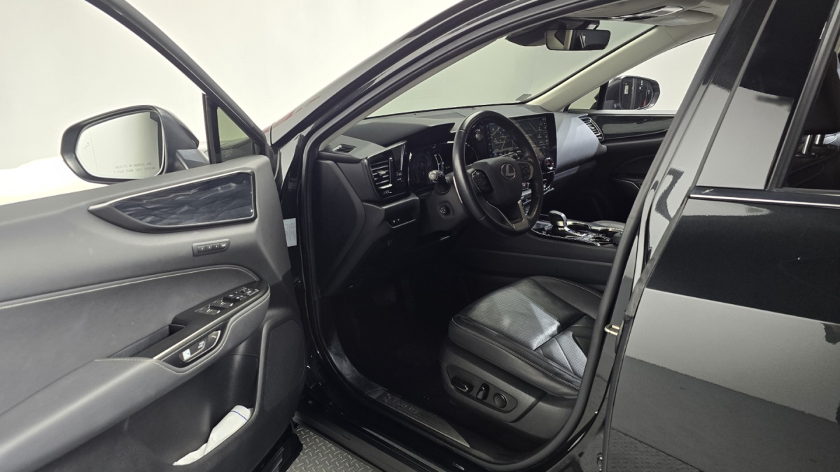 Lexus NX, 2022 — фото 9 из 12