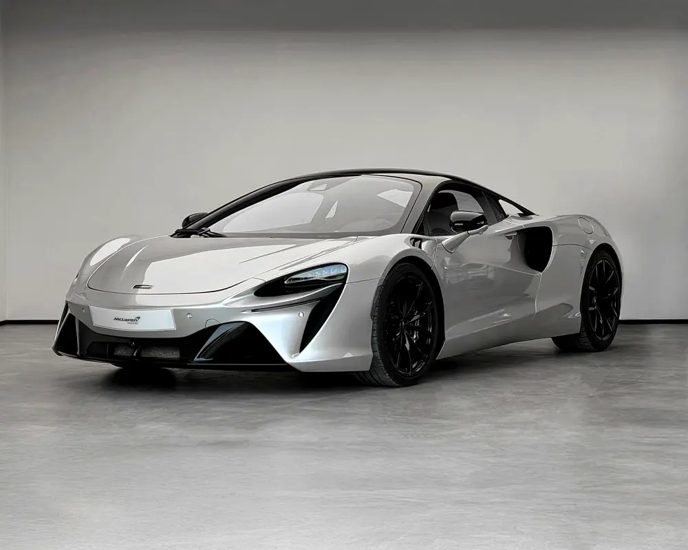 McLaren Artura, 2023 — фото 3 из 10