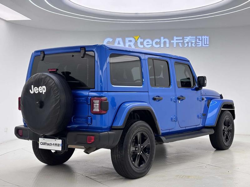 Jeep Wrangler, 2023 — фото 7 из 12