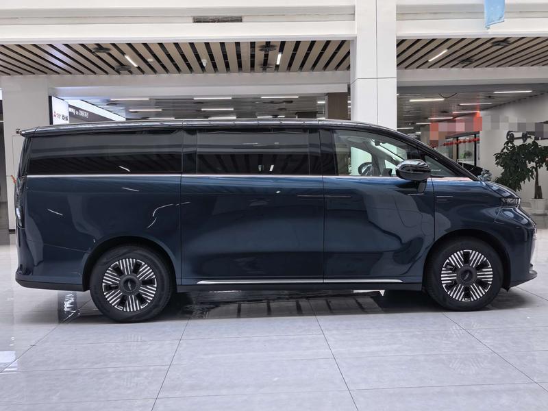 Geely Galaxy L380, 2025 — фото 6 из 12