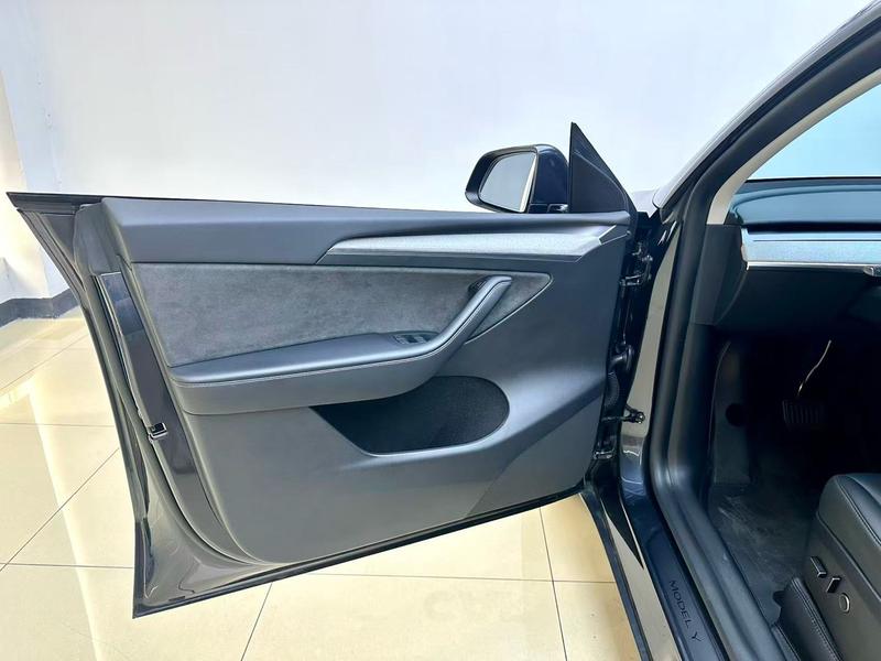 Tesla Model Y, 2024 — фото 10 из 11
