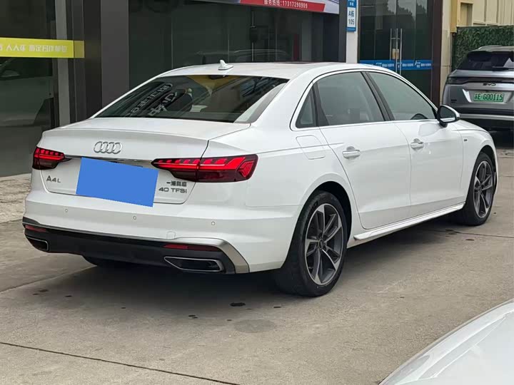 Audi A4L, 2023 — фото 4 из 7