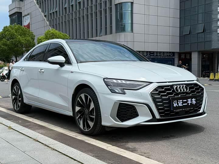 Audi A3, 2024 — фото 3 из 9