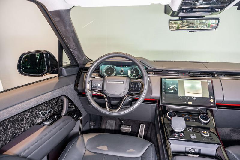 Land Rover Range Rover Sport Hybrid, 2024 — фото 6 из 12