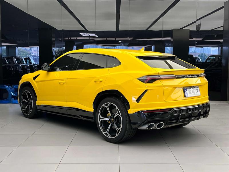 Lamborghini Urus, 2022 — фото 4 из 12