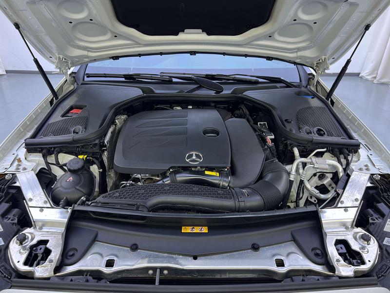 Mercedes-Benz E-Class, 2023 — фото 8 из 12