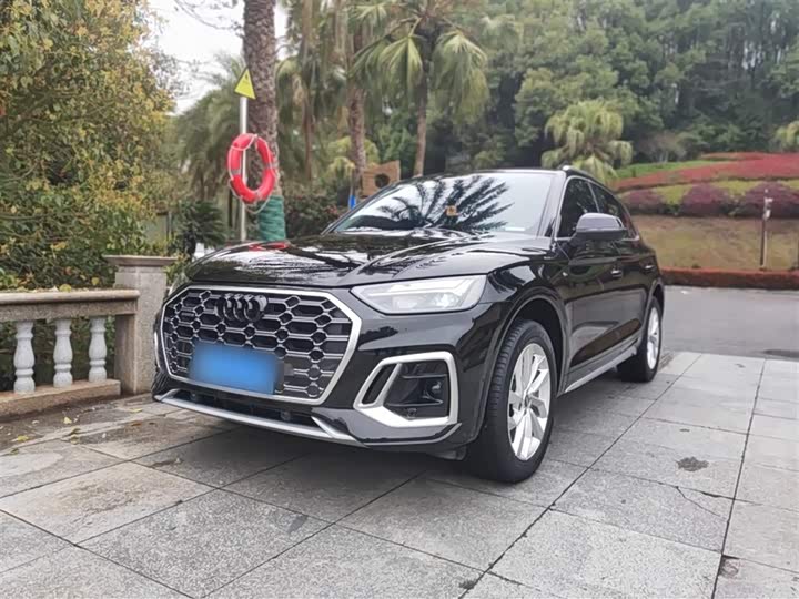 Audi Q5L, 2022 — фото 2 из 9