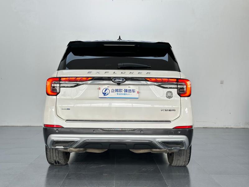 Ford Explorer, 2023 — фото 5 из 12