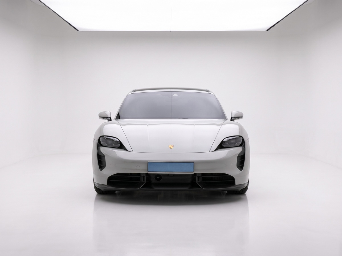 Porsche Taycan, 2023 — фото 7 из 12