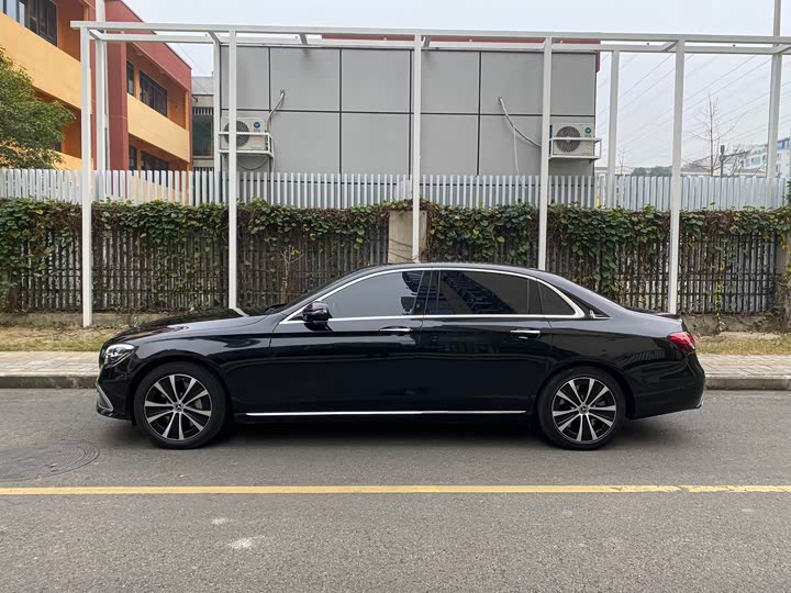 Mercedes-Benz E-Class Hybrid, 2022 — фото 7 из 9