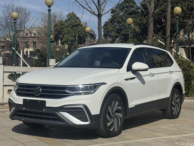Volkswagen Tiguan L Pro, 2022 — купить в Костроме под ключ