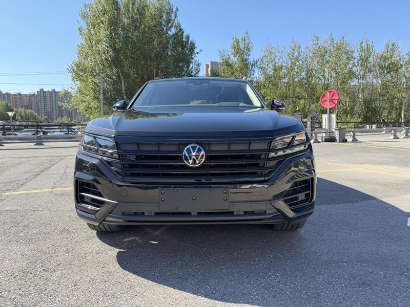 Volkswagen Touareg, 2022 — фото 2 из 12